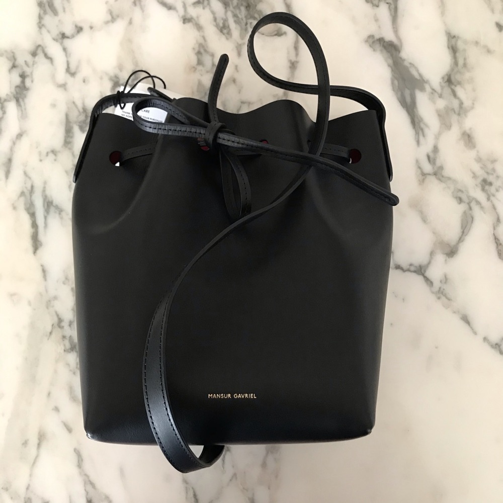 NWT Mansur Gavriel Mini Leather Bucket Bag ❤️🖤